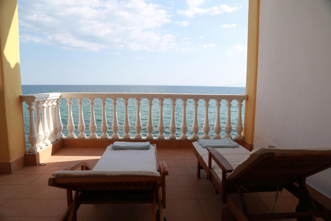 George & Katerina Houses Paralia Dionysiou Luaran gambar